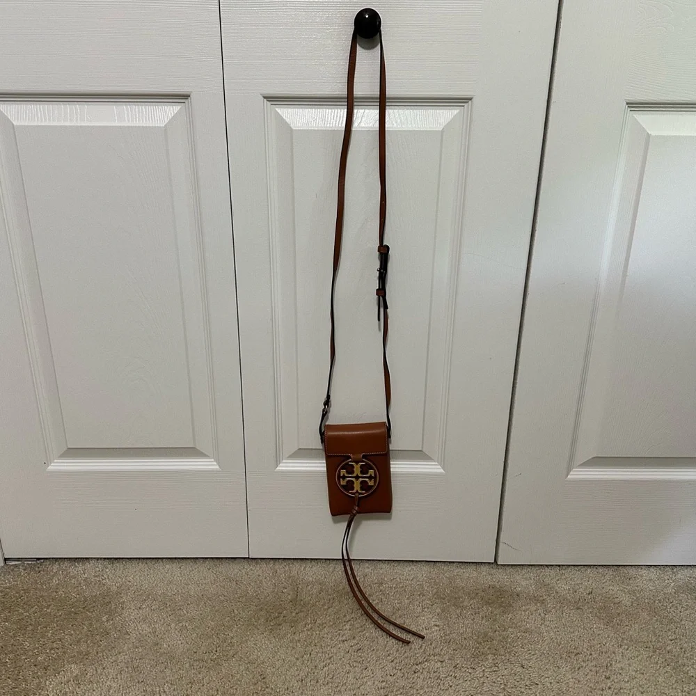 Tory Burch Miller Metal Phone‎ Crossbody Purse Bag in Aged Camello Leather EUC